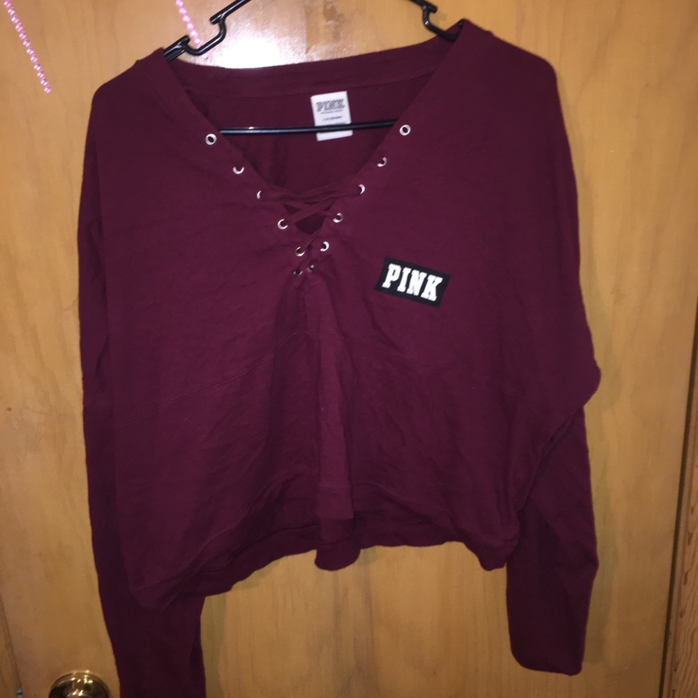maroon cropped long sleeve shirt
